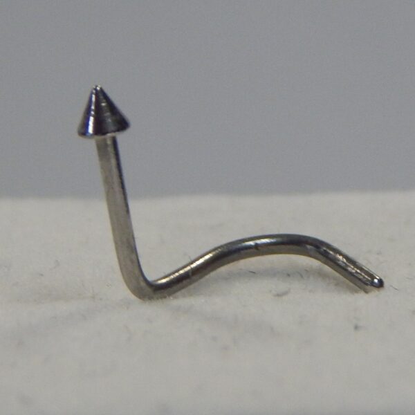 20 Gauge Nose Screws - Image 16