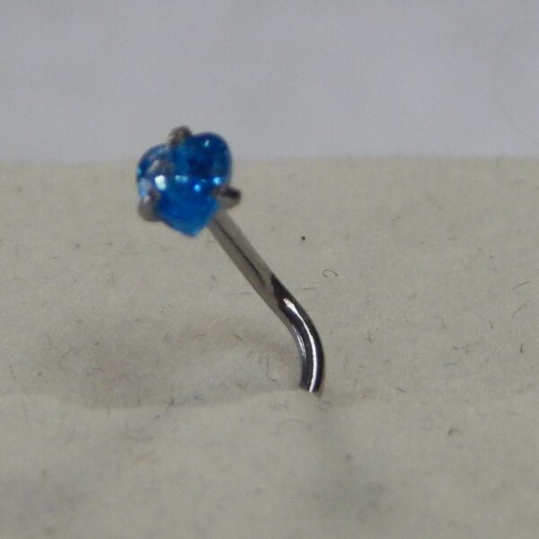 20 Gauge Nose Screws - Image 26